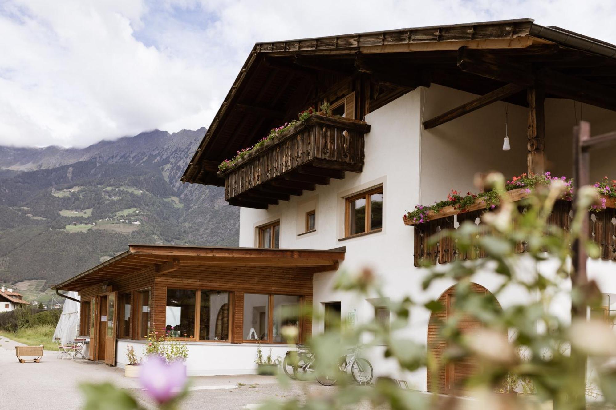 Schoene Wohnung Am Stadtrand Von Meran Valentinhof Екстериор снимка